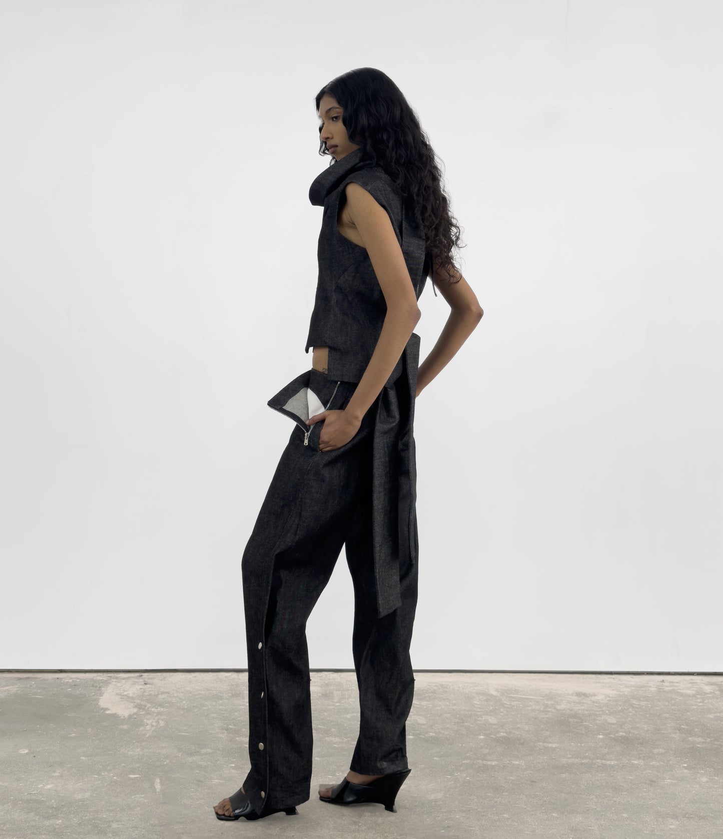 ENTROPY SLEEVELESS DENIM JACKET